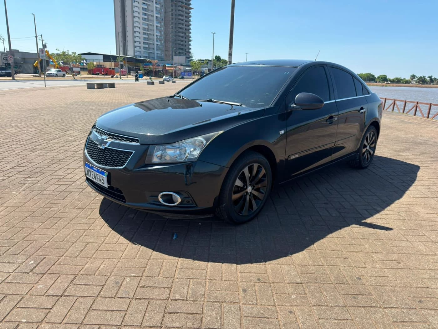CHEVROLET CRUZE LTZ - Foto 2 de 9