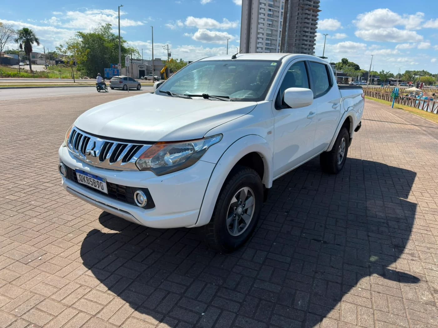 L200 SPORT