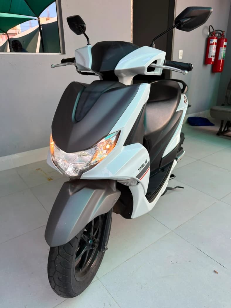 YAMAHA FLUO 125 CC - Foto 3 de 6